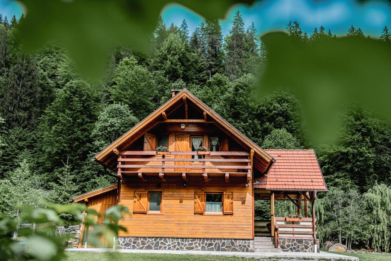 Central Chalet Varsag Exterior foto